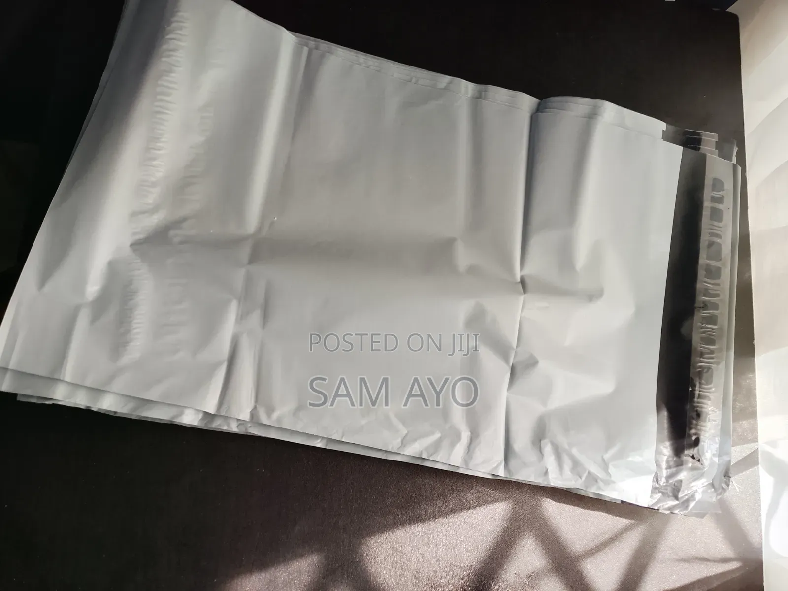 100 PCs of Courier Bag / Mailing Bag 20 X 35 Cm