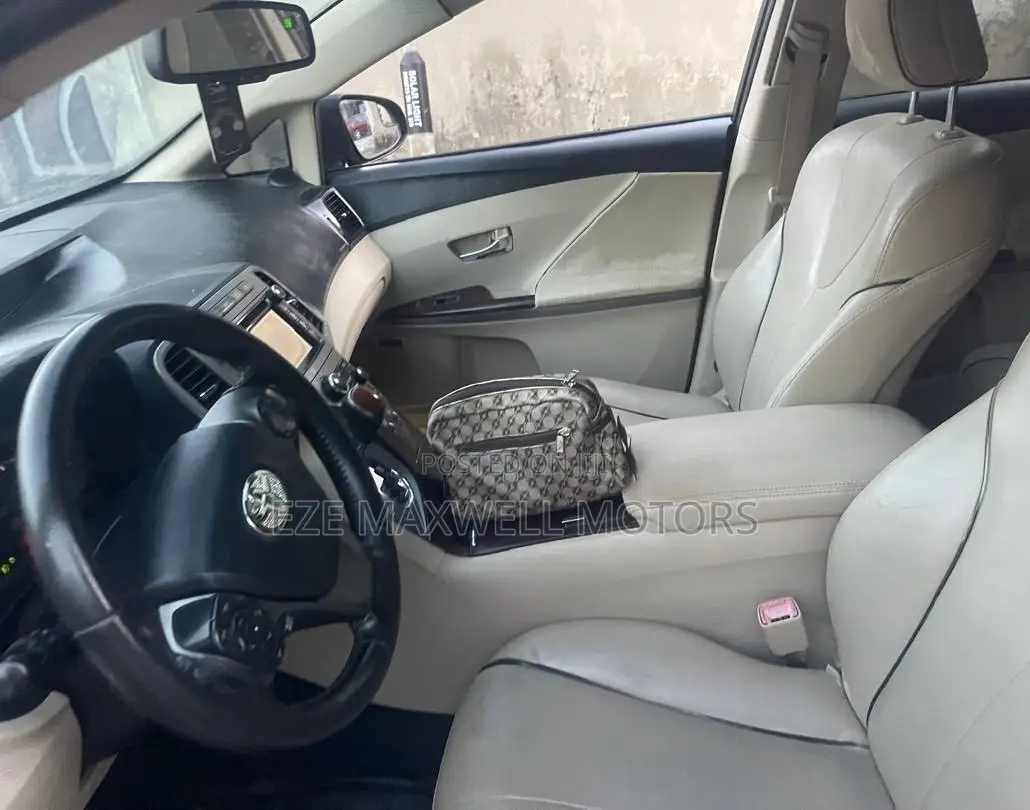 Toyota Venza XLE FWD V6 2013 Black