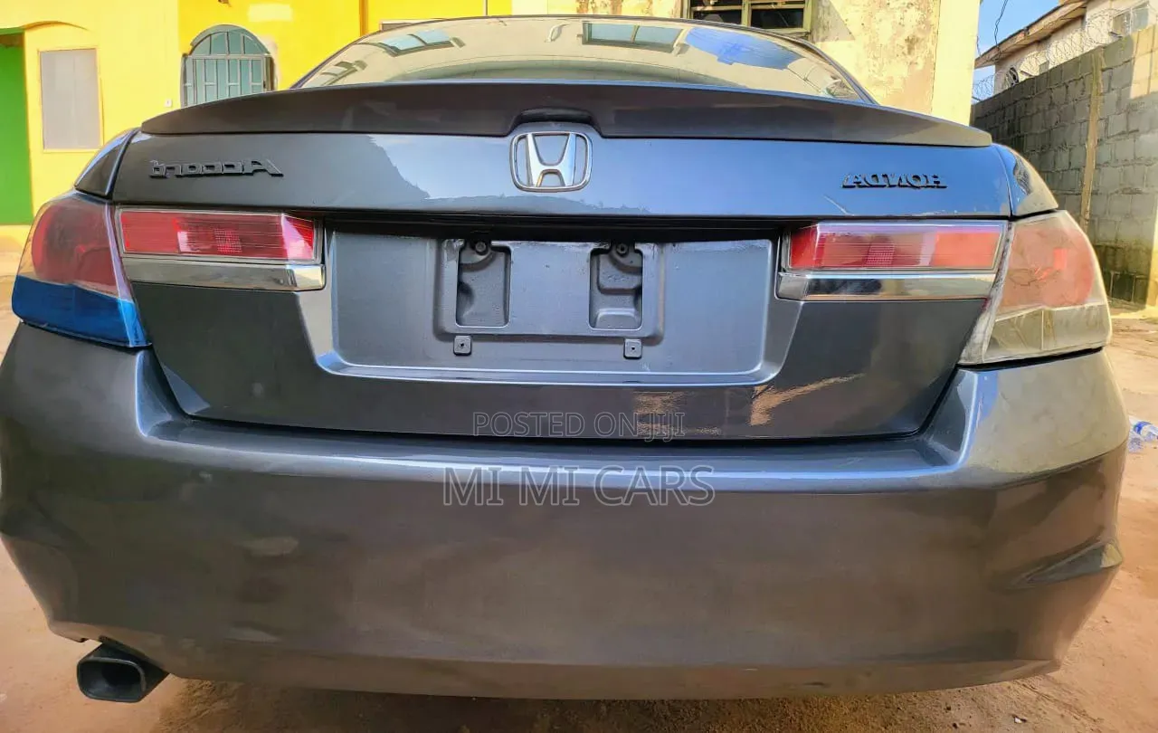 Honda Accord 2010 Gray