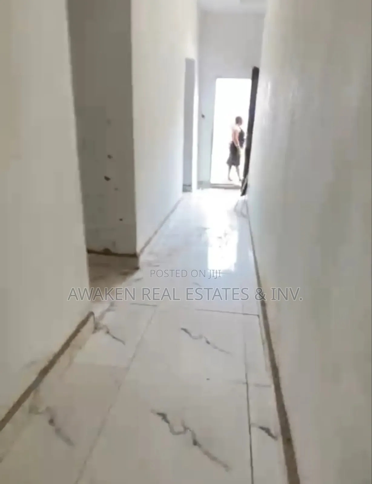 5bdrm Duplex in Karsana for sale