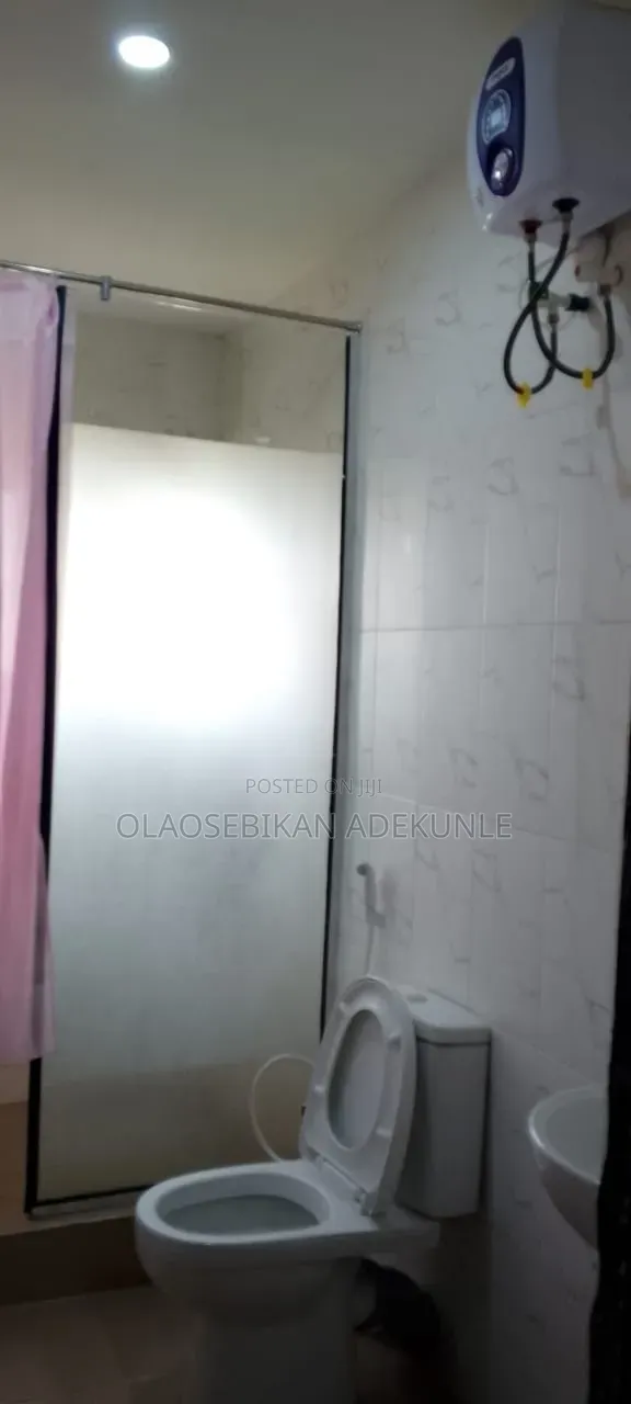 1bdrm Block of Flats in Tella Estate Akobo for rent