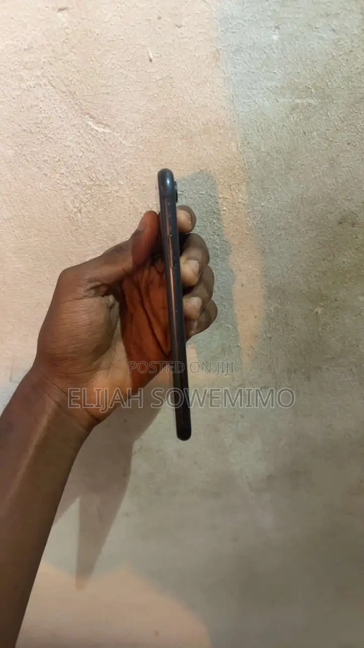 Apple iPhone XR 64gb Black