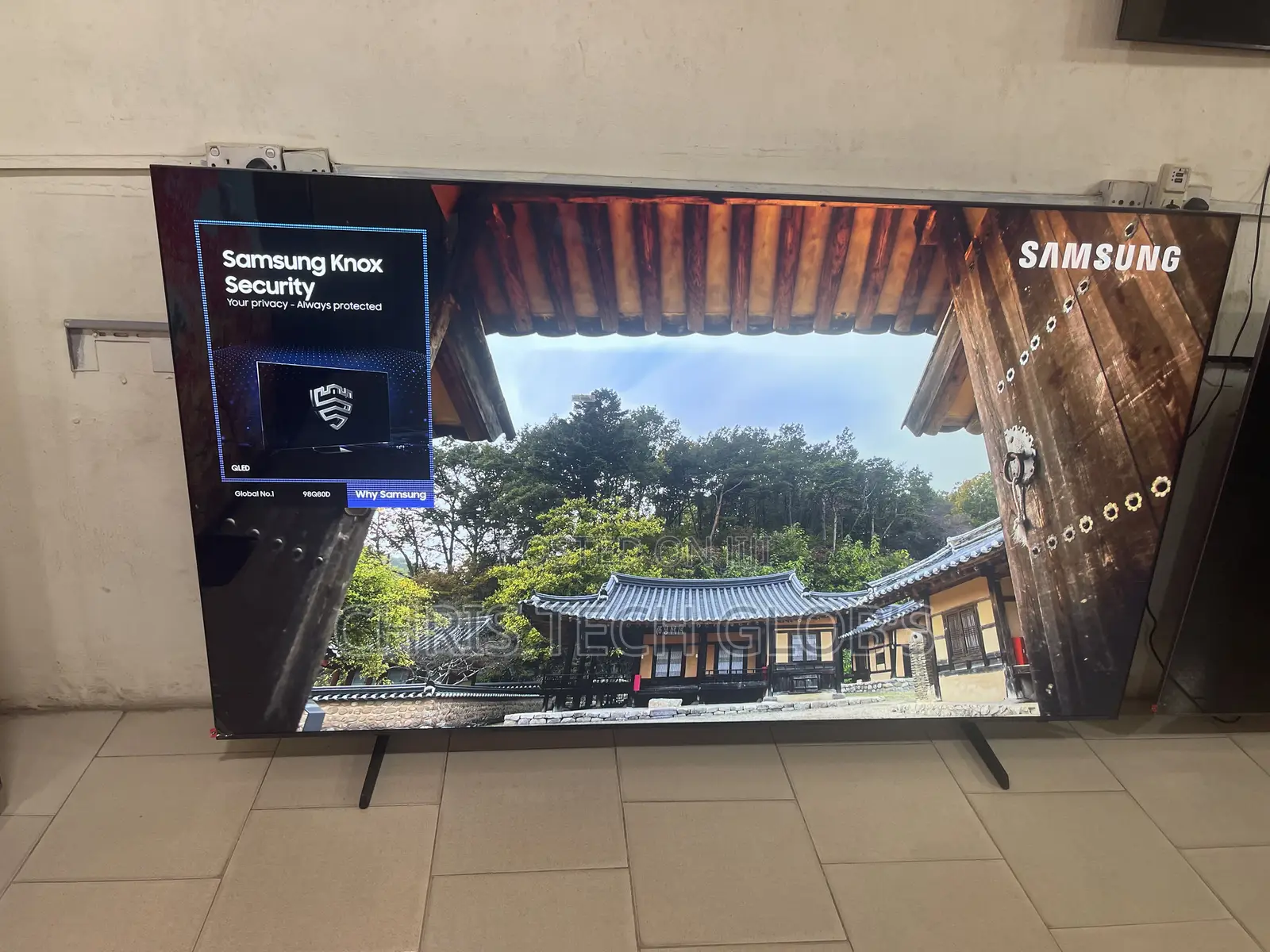 98inches Samsung Quantum Qled Smart TV Frameless Q80D Latest Model
