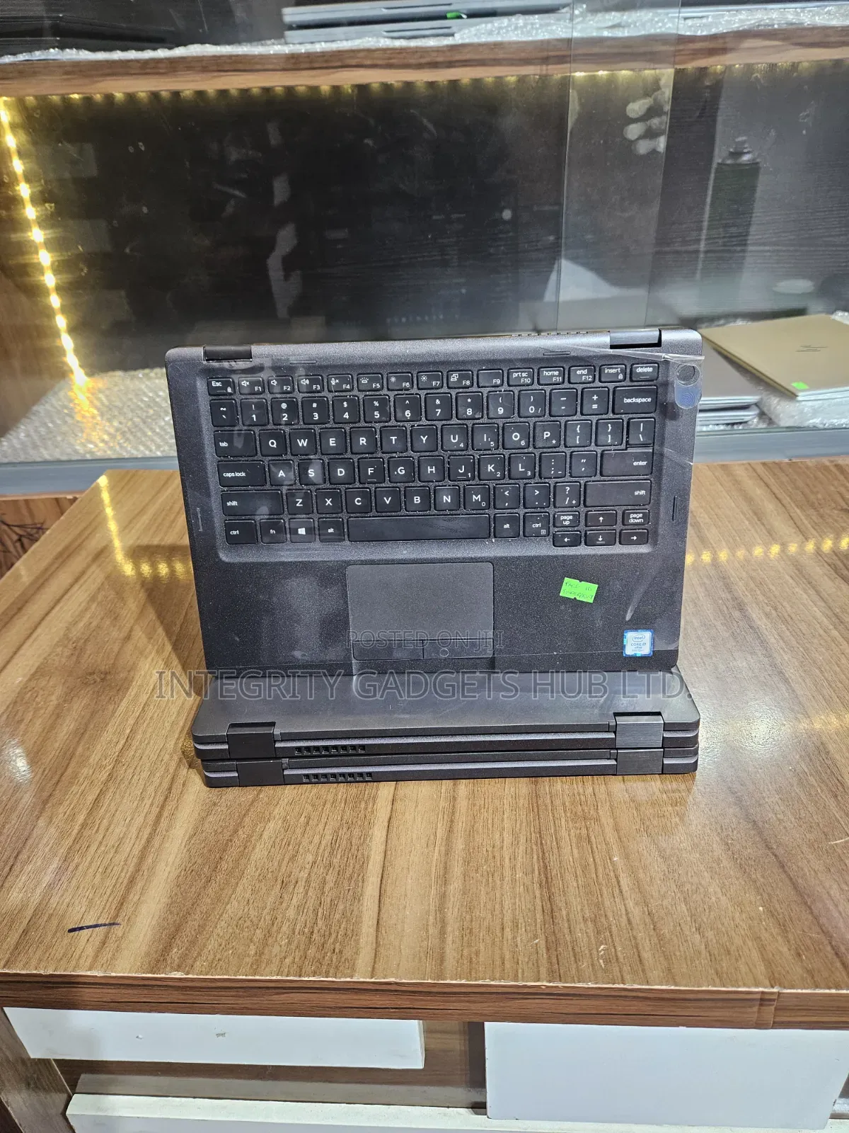 Laptop Dell Latitude 5300 2-in-1 8GB Intel Core i7 SSD 256GB