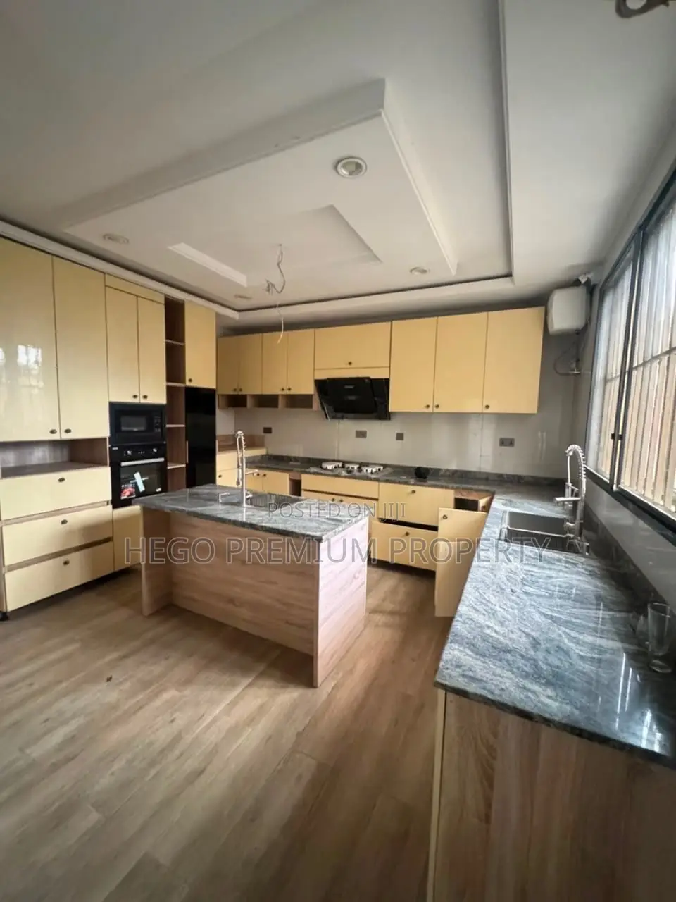 4bdrm Duplex in Mercy Land Extension, East West Road for sale
