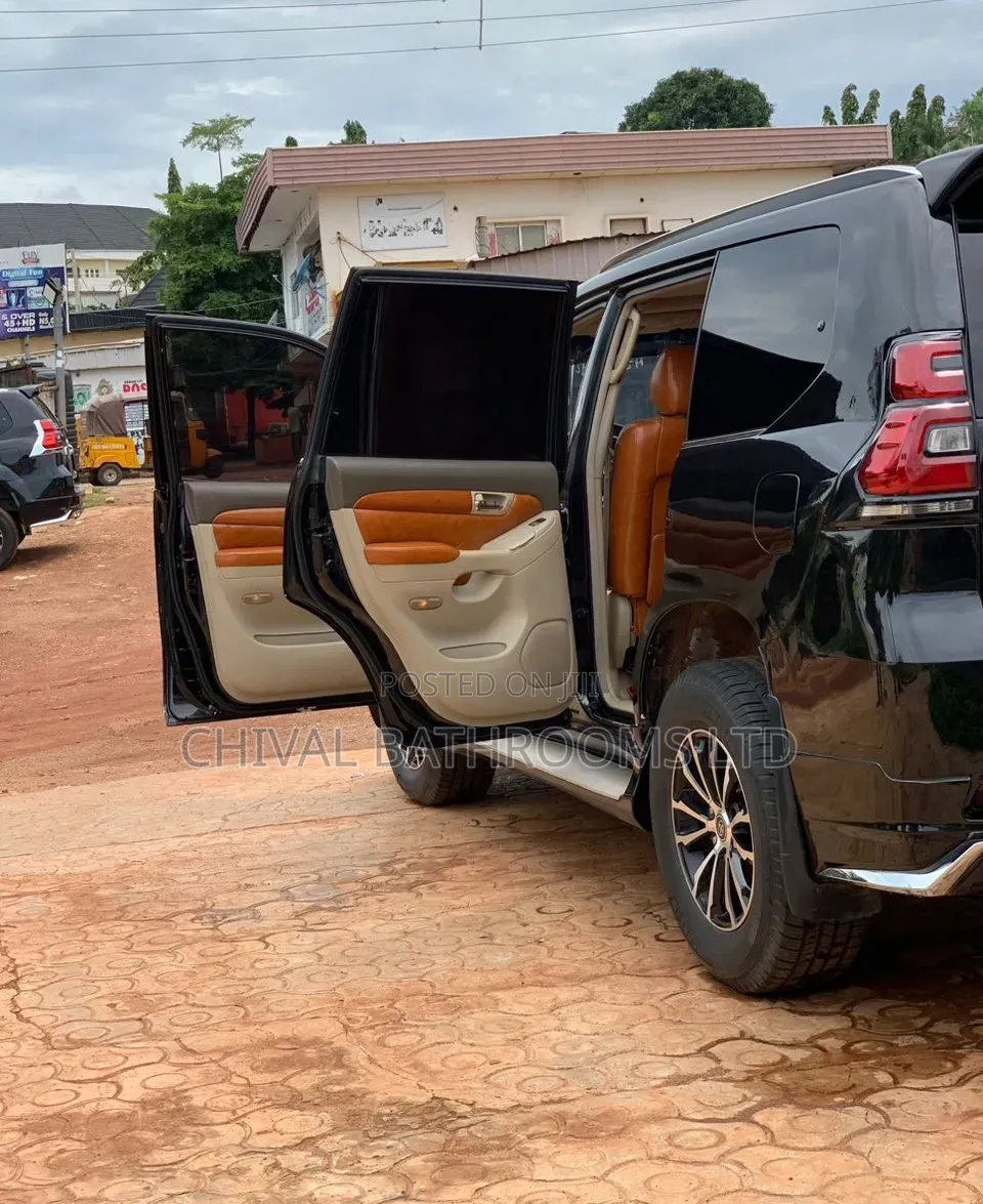 Toyota Land Cruiser Prado 2009 Black