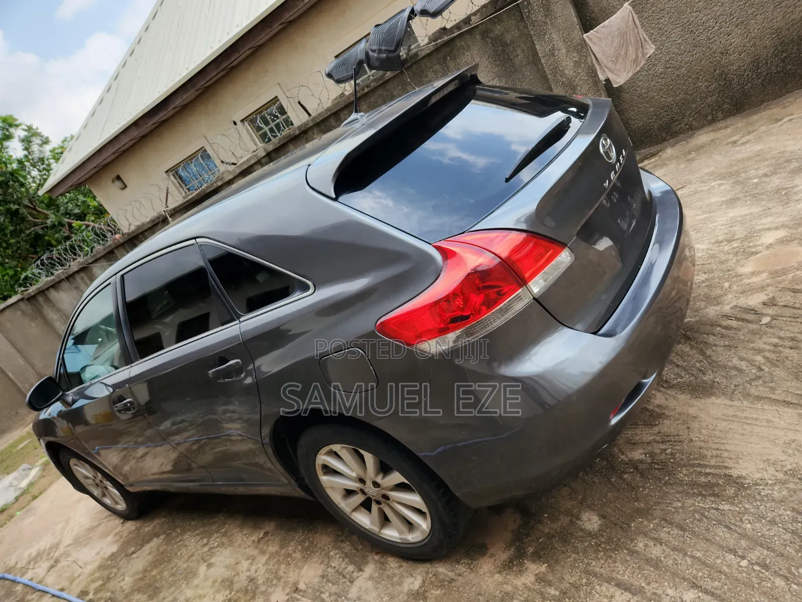 Toyota Venza 2011 Gray