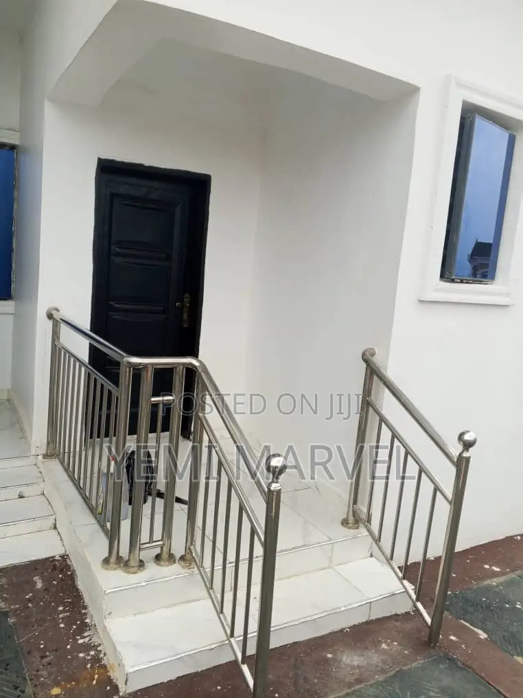 1bdrm Block of Flats in Akuru Elebu Behind for rent