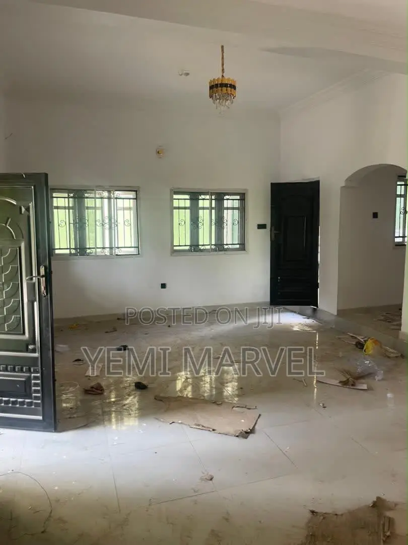 2bdrm Block of Flats in At Back Of Pj for rent