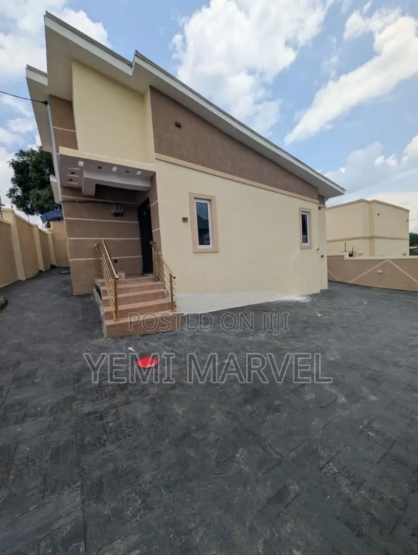 3bdrm Bungalow in Behind Owu Crown for sale