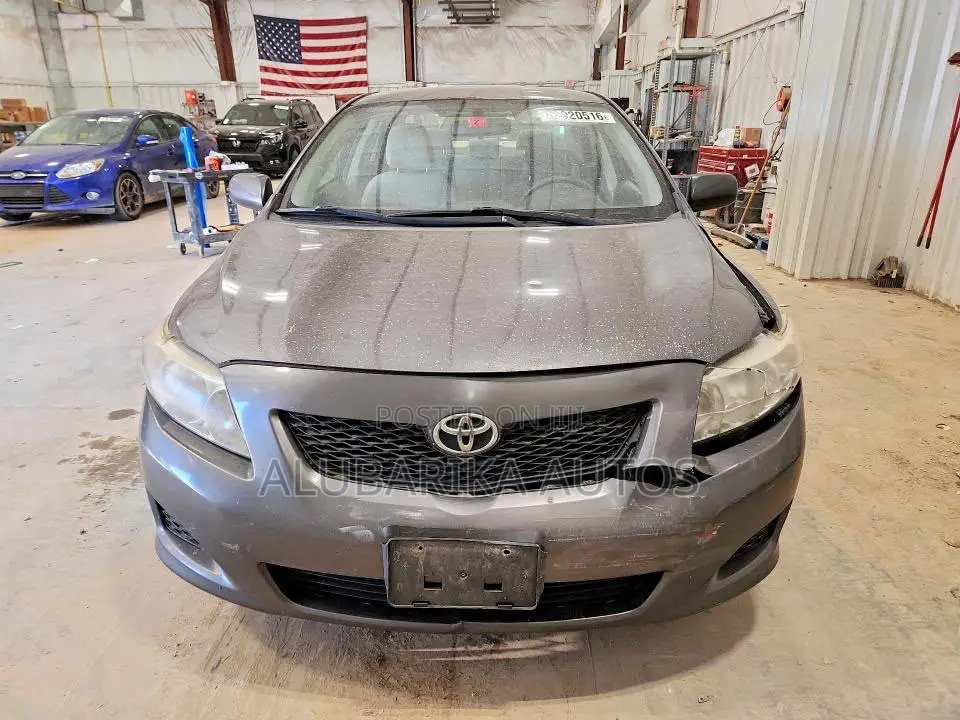 Toyota Corolla 2010 Gray