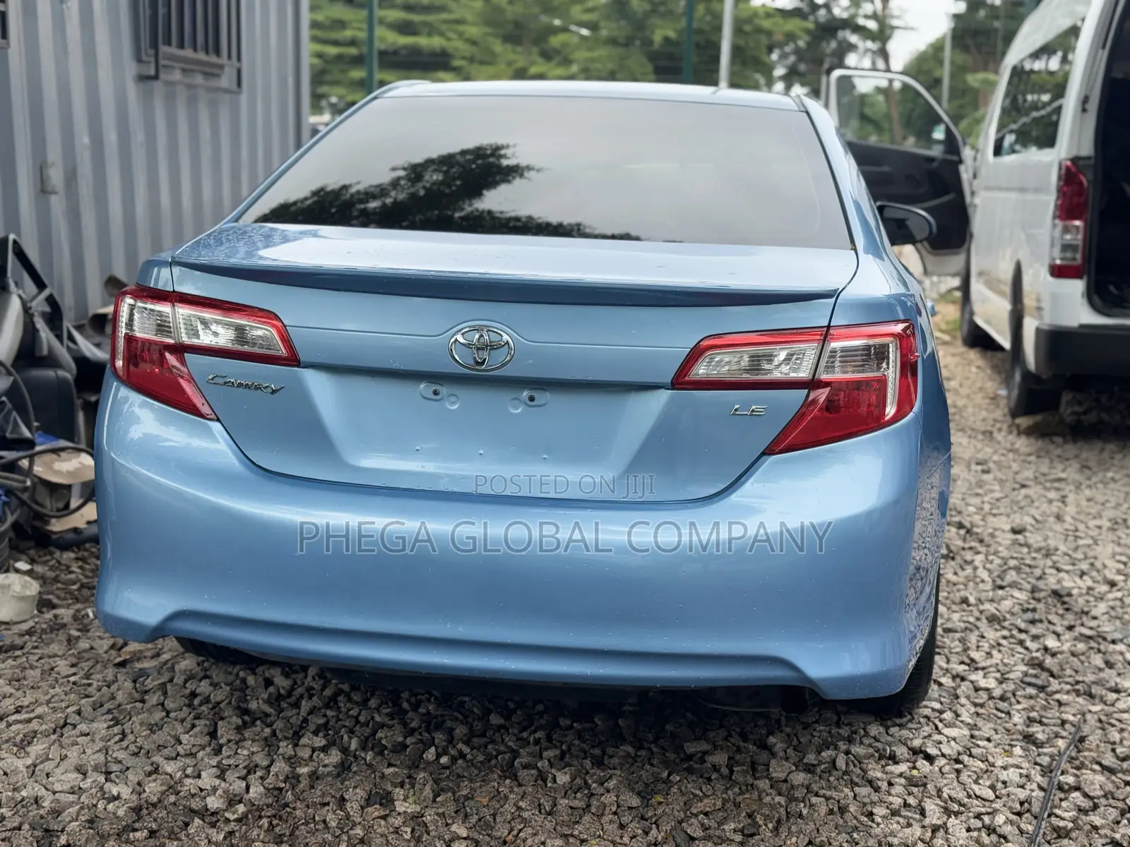 Toyota Camry LE 4dr Sedan (2.5L 4cyl 6A) 2013 Blue