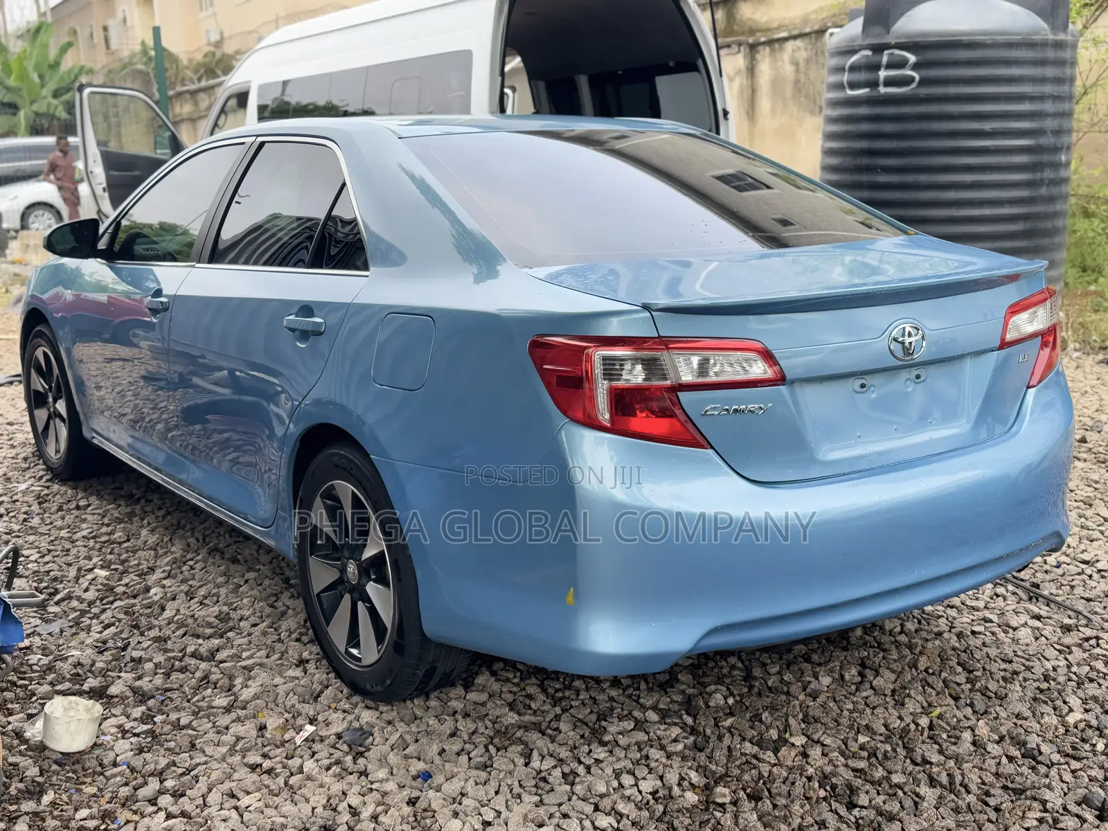 Toyota Camry LE 4dr Sedan (2.5L 4cyl 6A) 2013 Blue