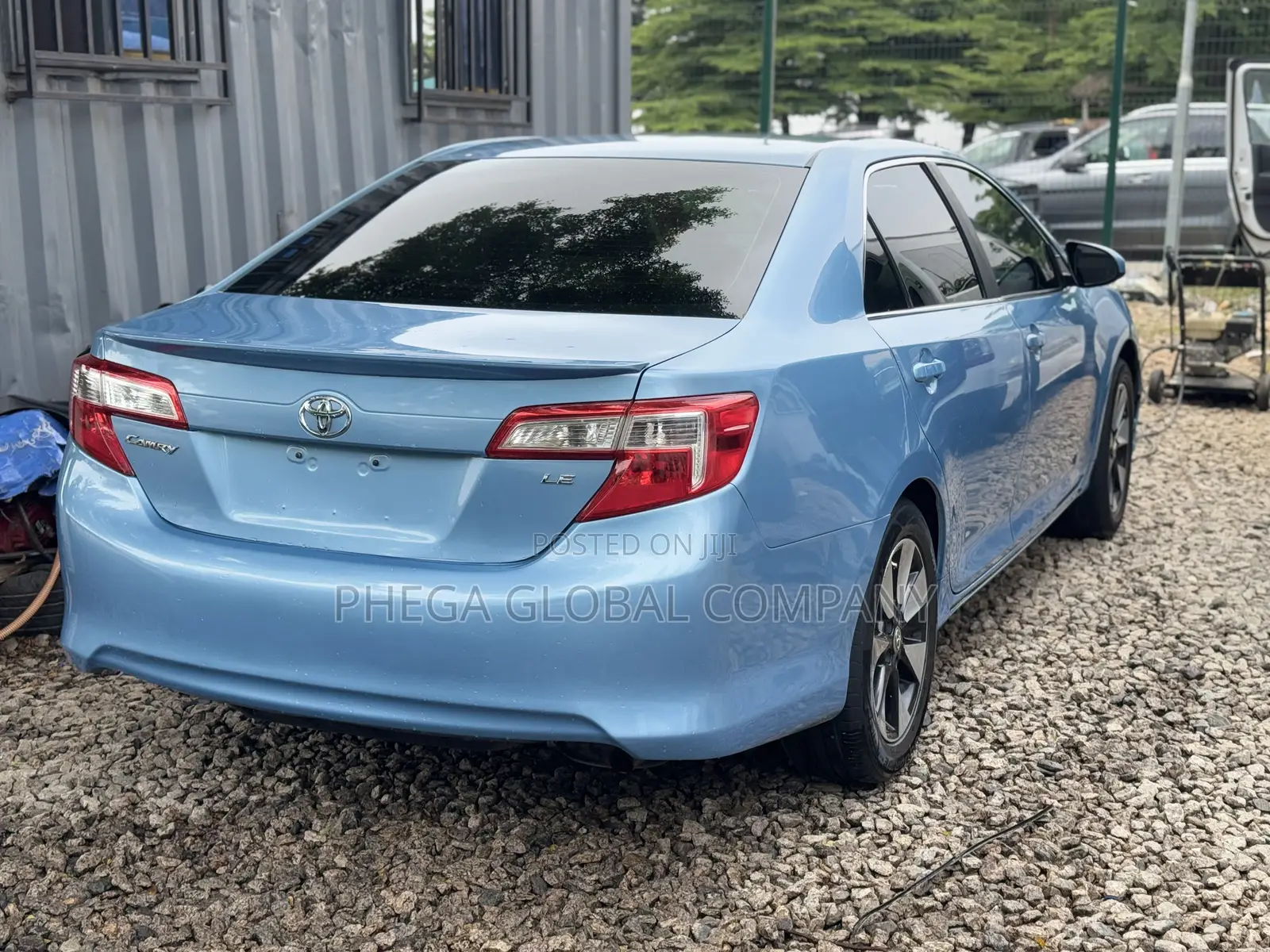 Toyota Camry LE 4dr Sedan (2.5L 4cyl 6A) 2013 Blue