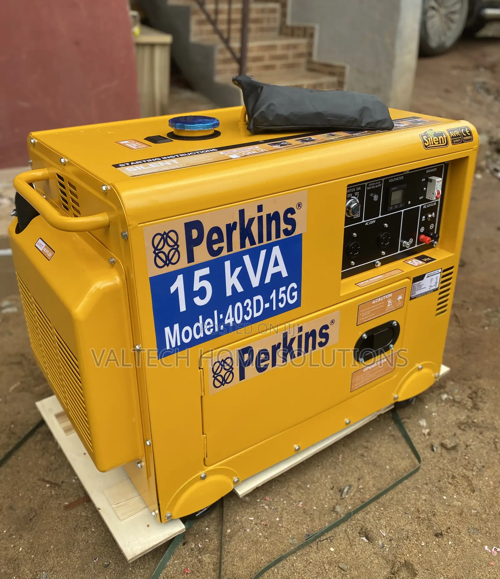 UK Standard 15KVA Perkins Soundproof Generator