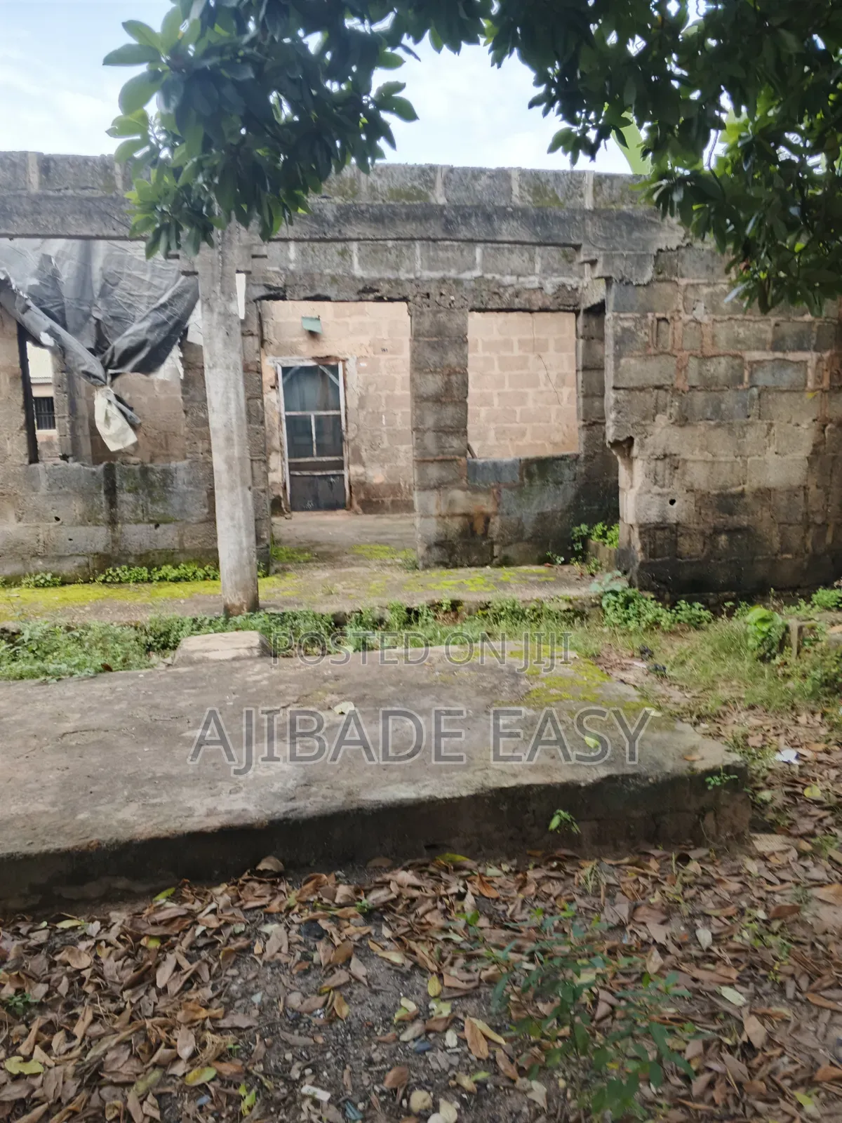 3bdrm Bungalow in Ayobo for sale