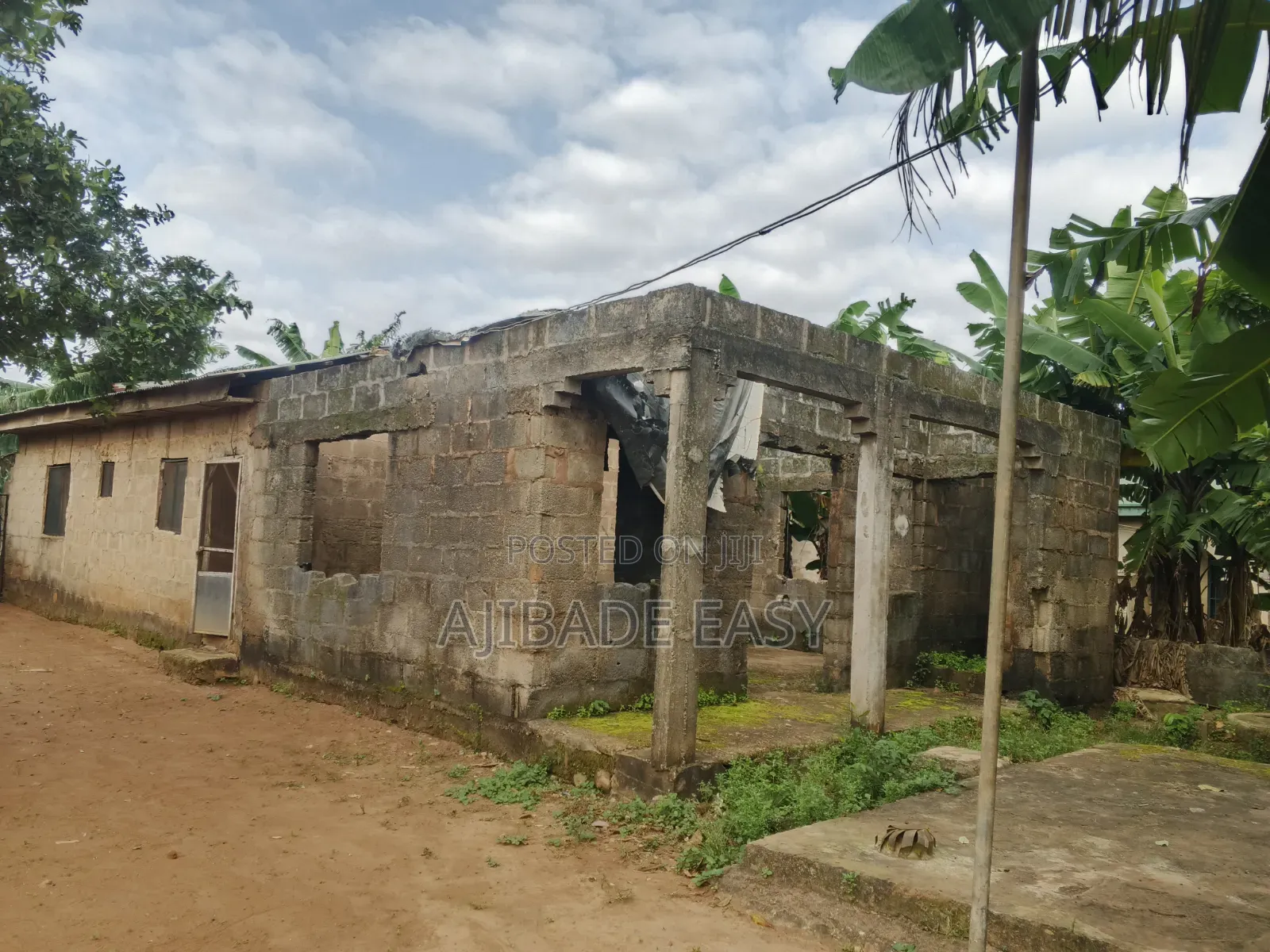 3bdrm Bungalow in Ayobo for sale
