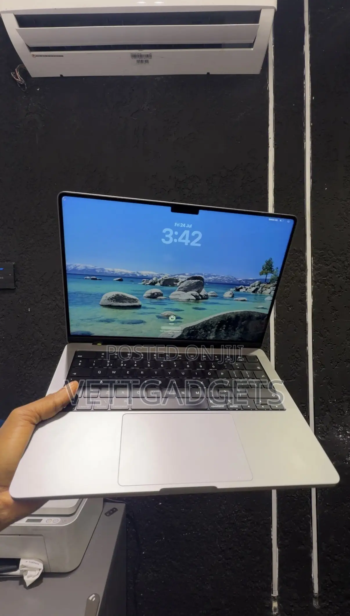 Laptop Apple MacBook Pro 2021 M1 16GB Apple M1 Pro SSD 512GB