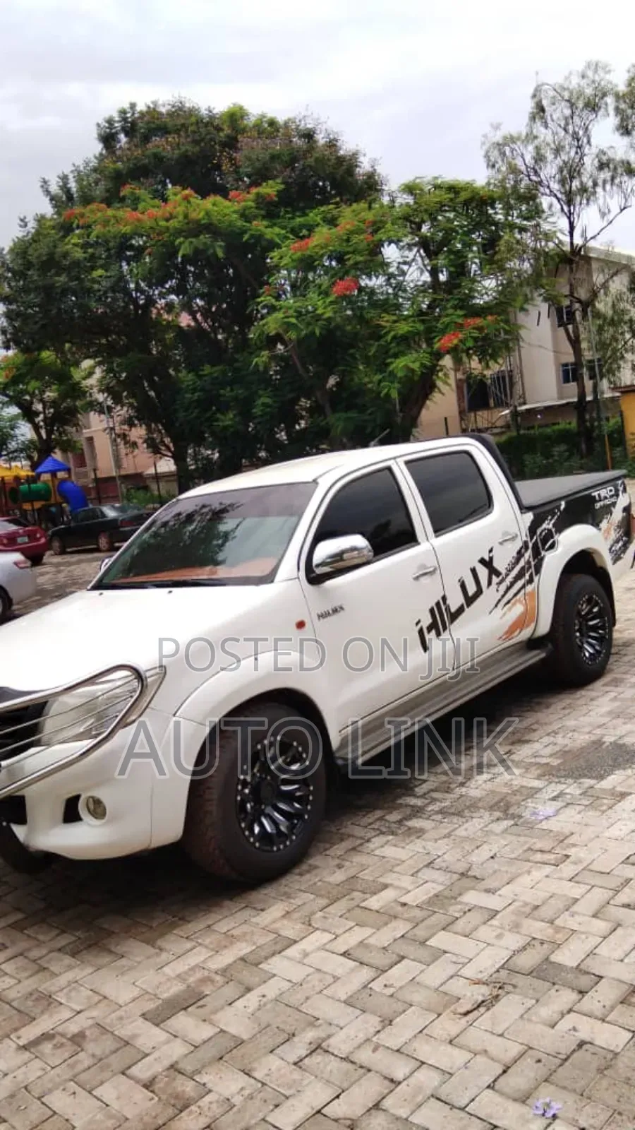 Toyota Hilux 2013 White