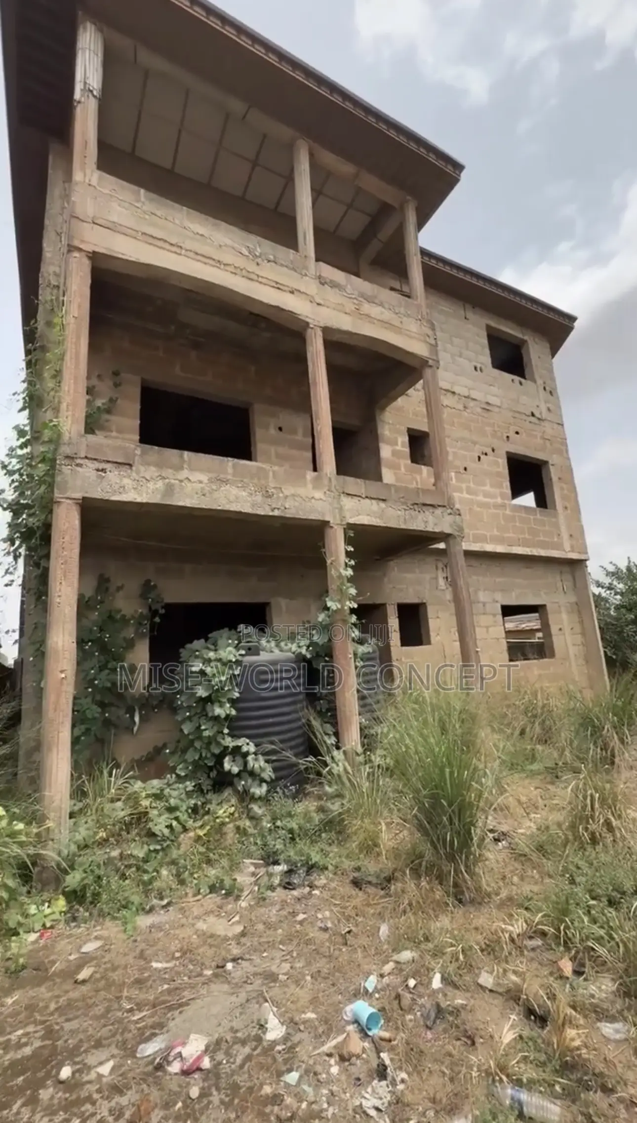 3bdrm Block of Flats in Abule Egba for sale