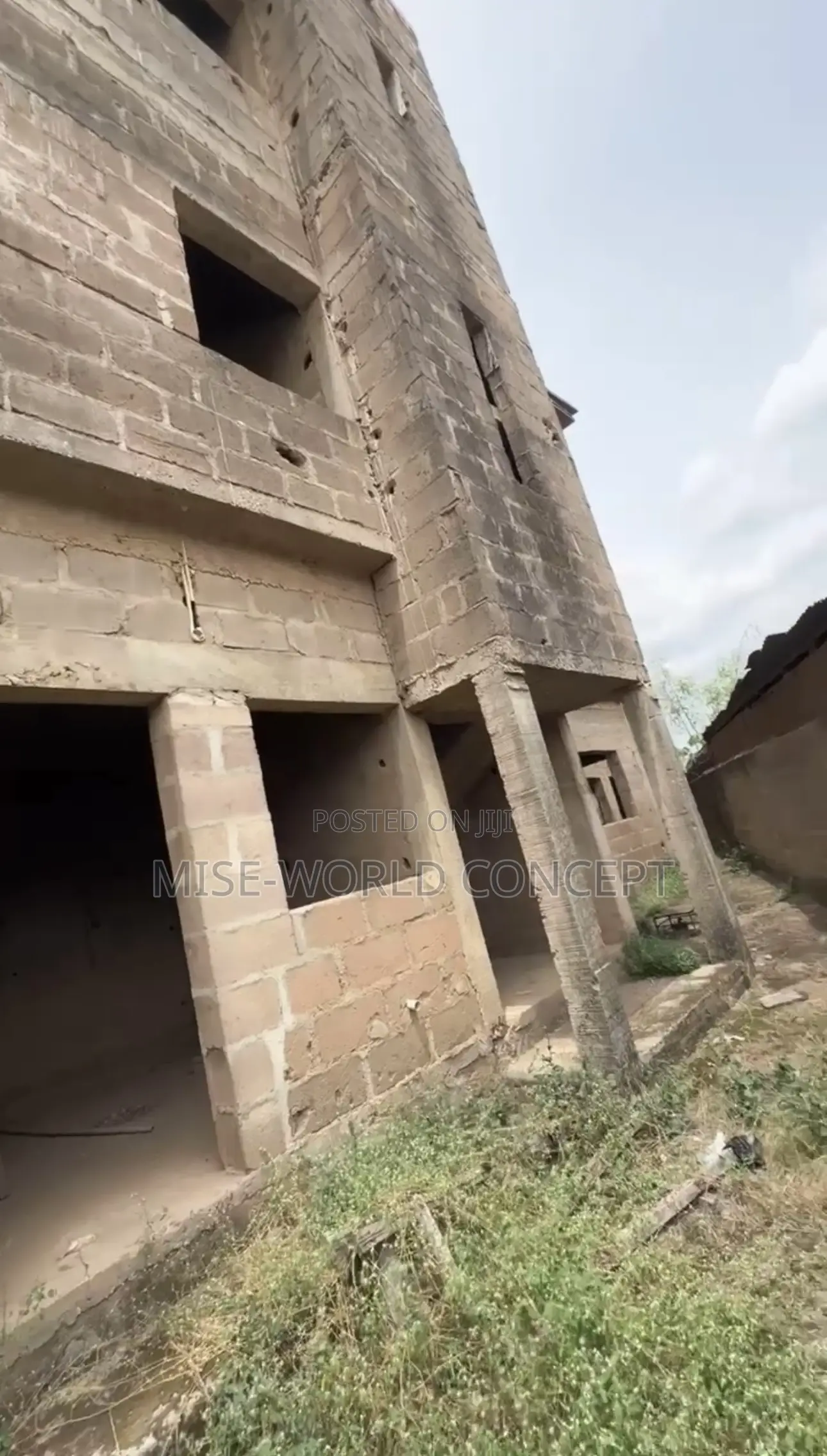 3bdrm Block of Flats in Abule Egba for sale