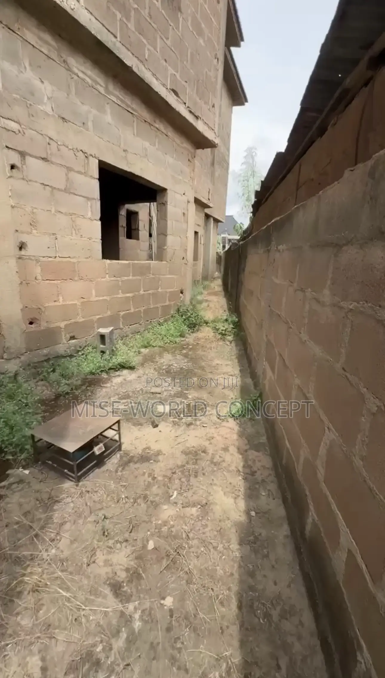 3bdrm Block of Flats in Abule Egba for sale