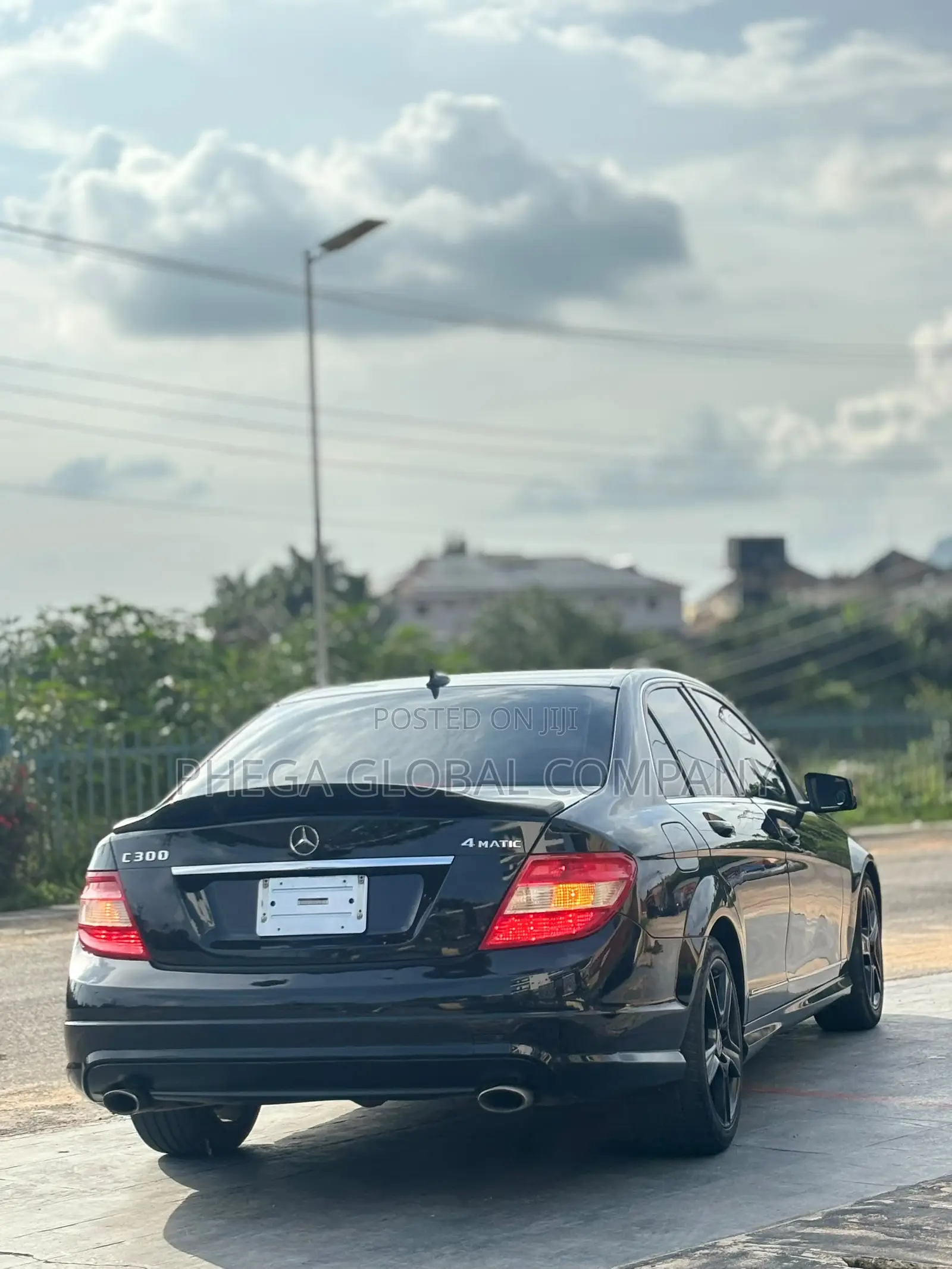 Mercedes-Benz C300 Luxury 4Matic Sedan AWD (3.0L 6cyl 7A) 2010 Black