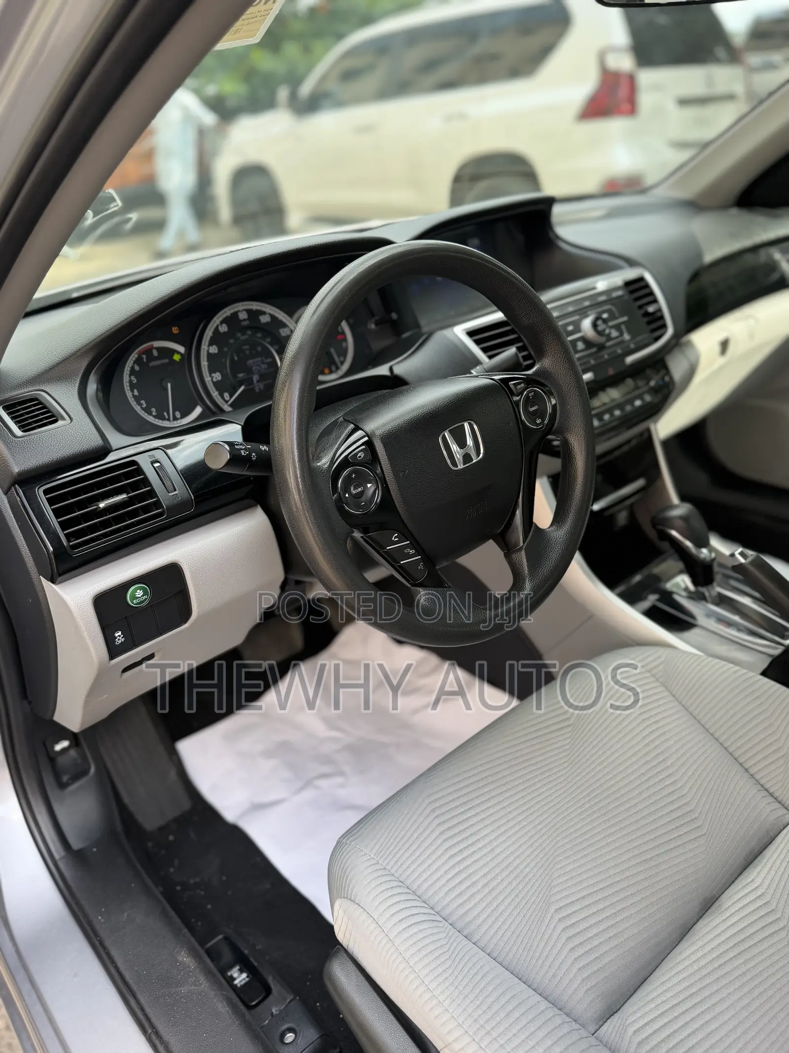 Honda Accord LX 4dr Sedan FWD (2.4L 4cyl 2A) 2016 Silver