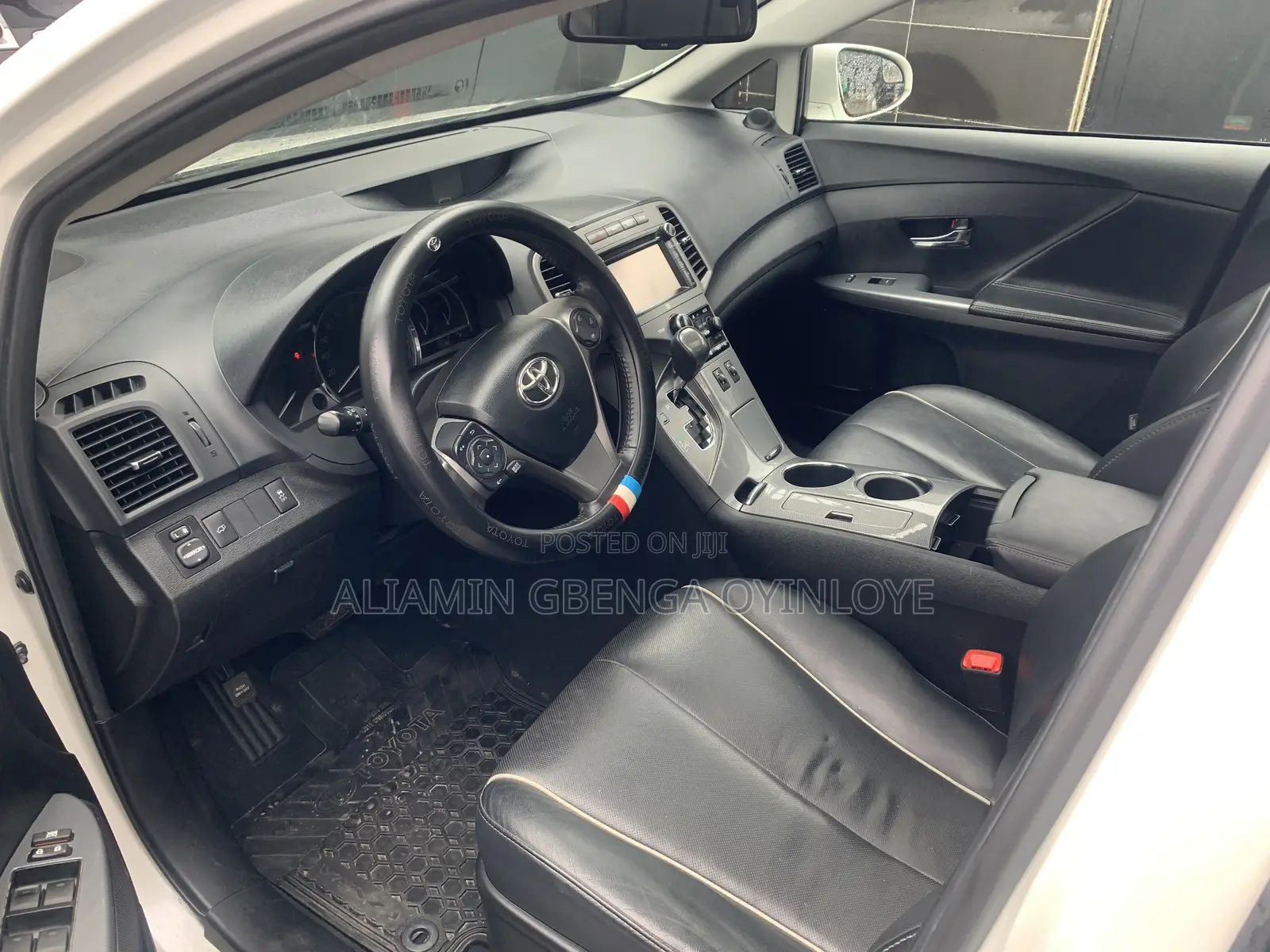Toyota Venza Limited AWD V6 2013 White