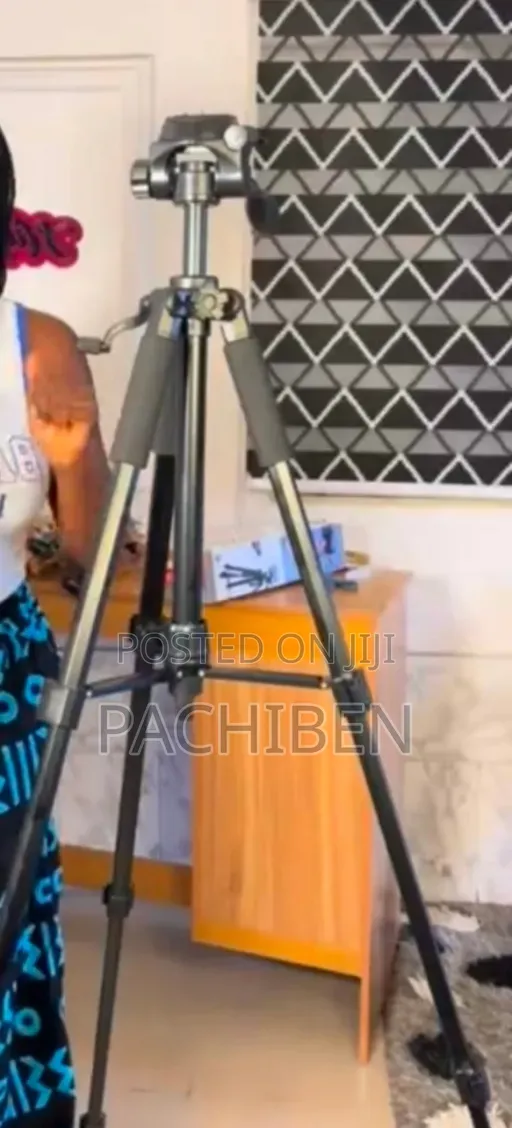 F3520T Big Tripod Stand