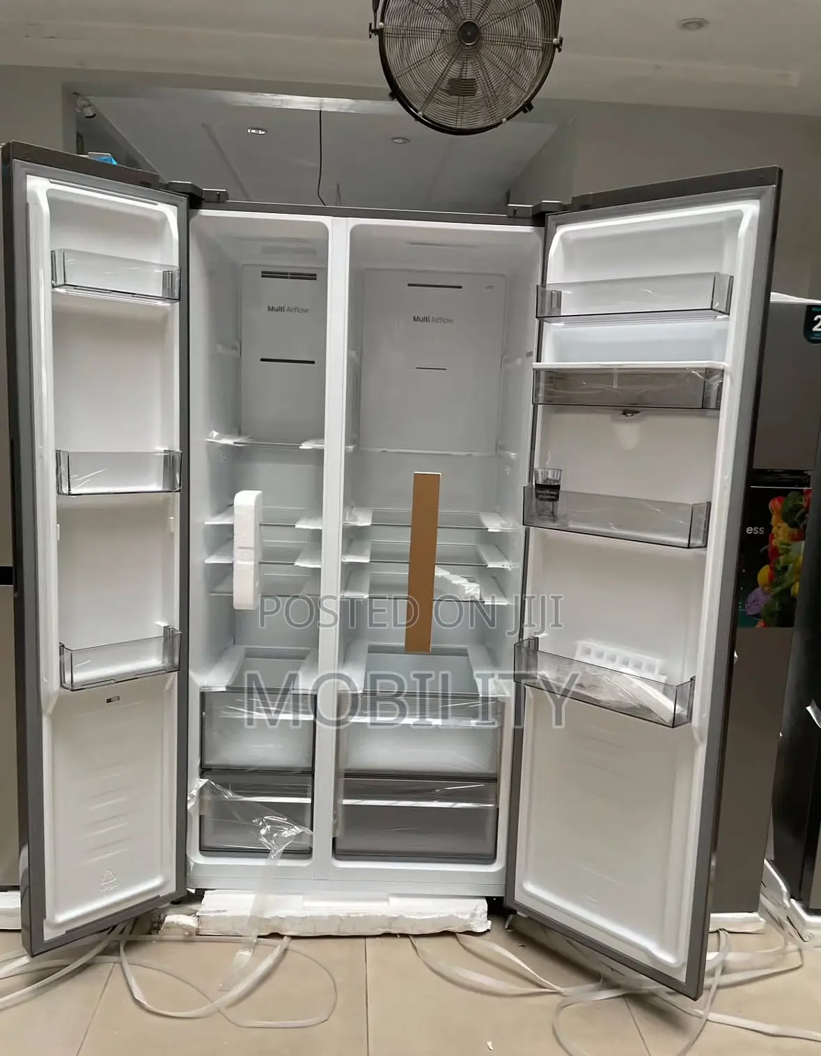 Hisense Refrigerator 529L Side by Side With Inverter
