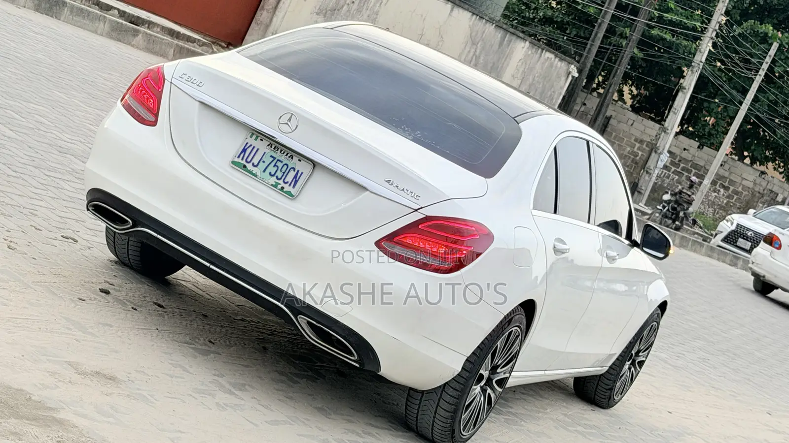 Mercedes-Benz C300 Luxury 4Matic Sedan AWD (2.0L 4cyl 7A) 2016 White
