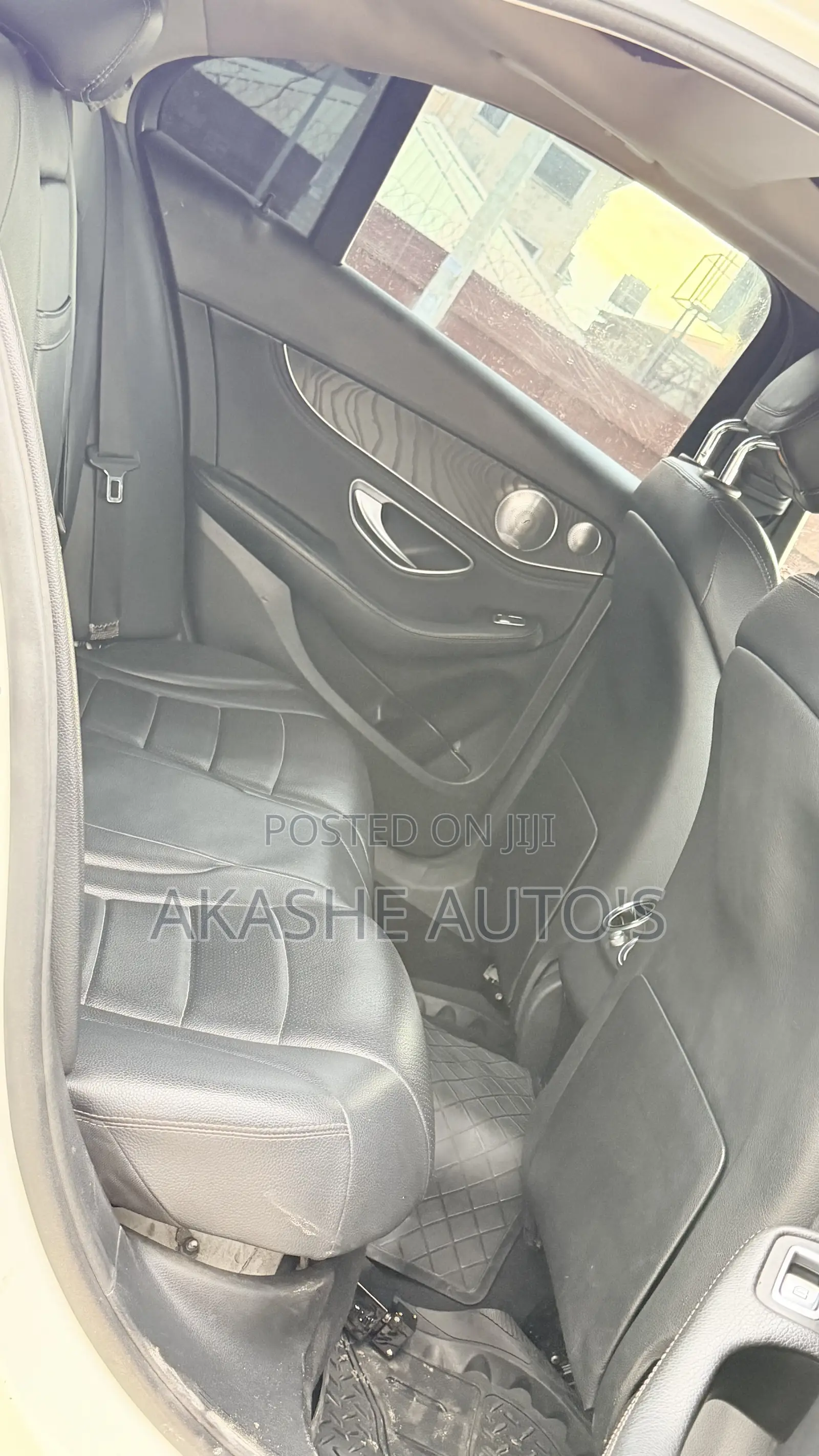 Mercedes-Benz C300 Luxury 4Matic Sedan AWD (2.0L 4cyl 7A) 2016 White