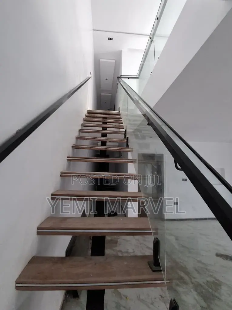 4bdrm Duplex in Dejo Oyelesi, Old for sale