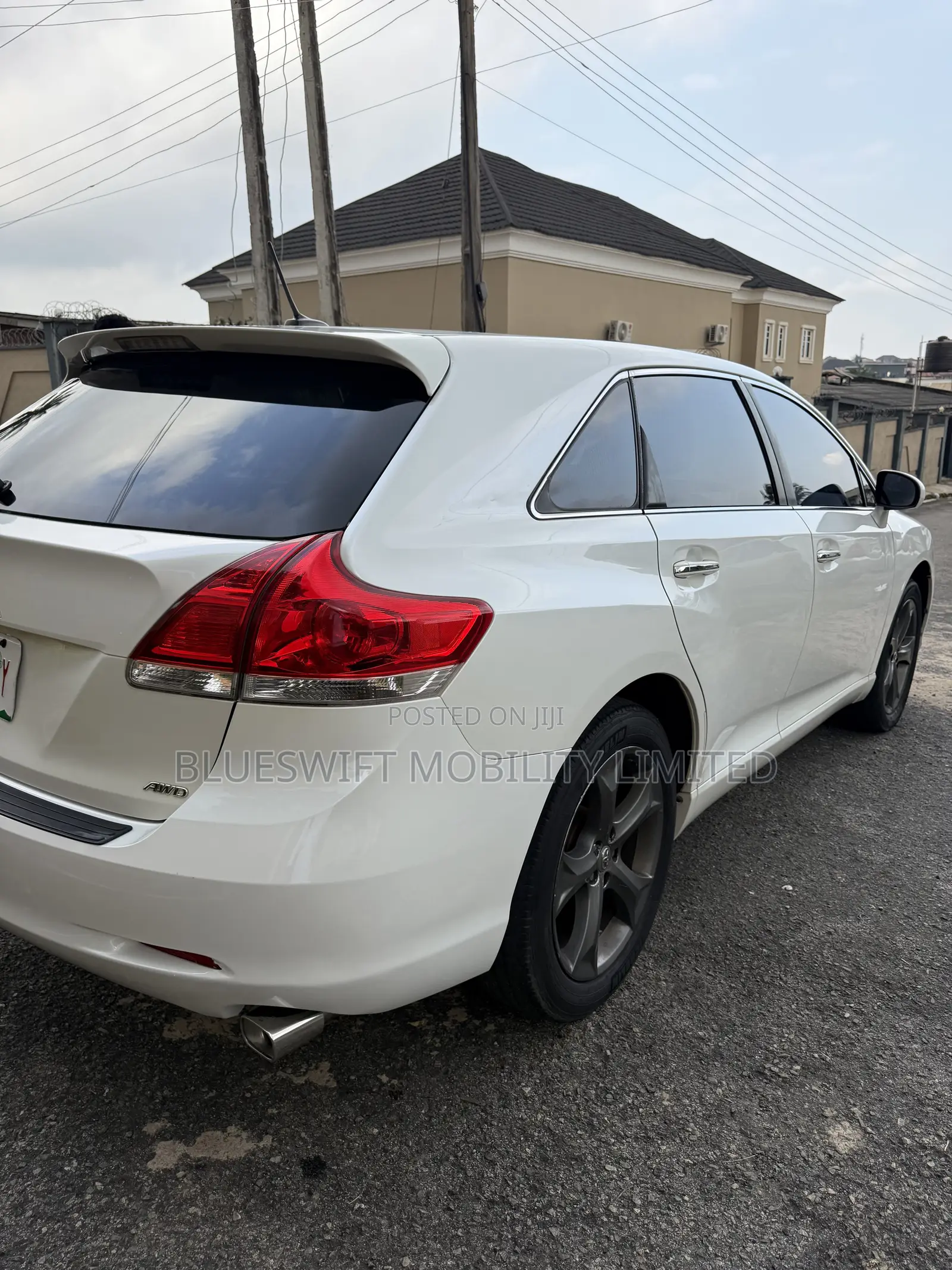 Toyota Venza AWD 2010 White