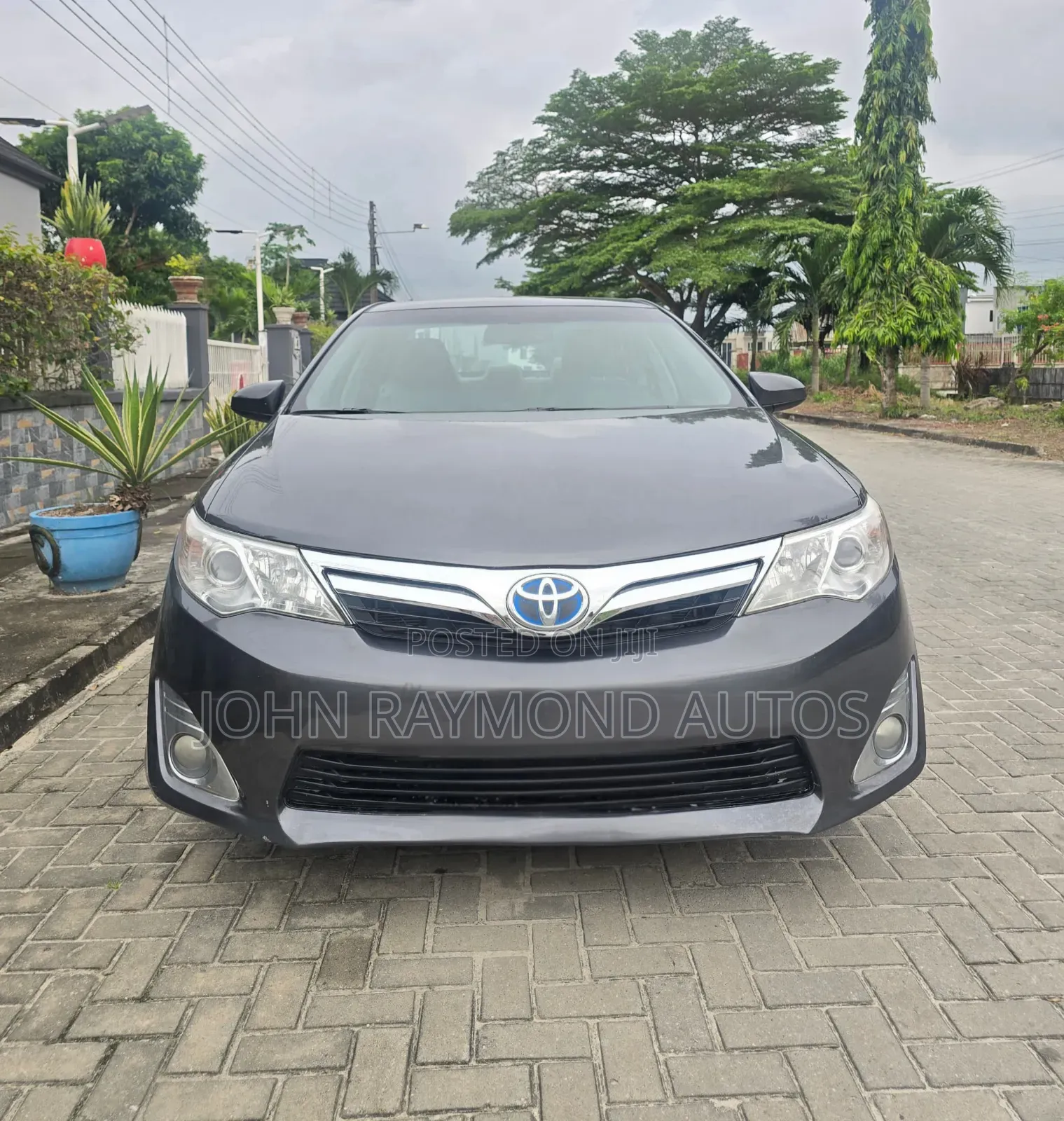 Toyota Camry 2012 Gray