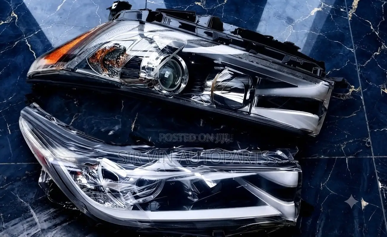 OEM 2018/2019/2020 Toyota Highlander Headlight/Headlamp Assembly