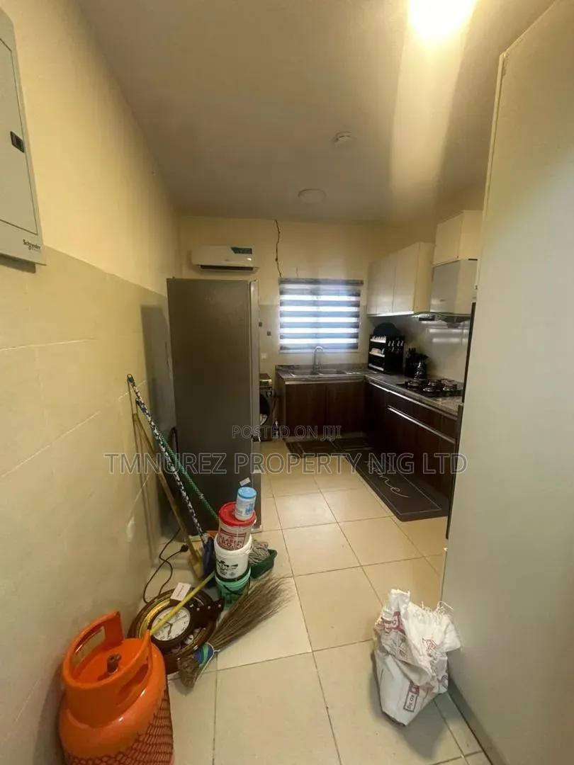 Furnished 3bdrm Duplex in Haris Drive Vgc for rent