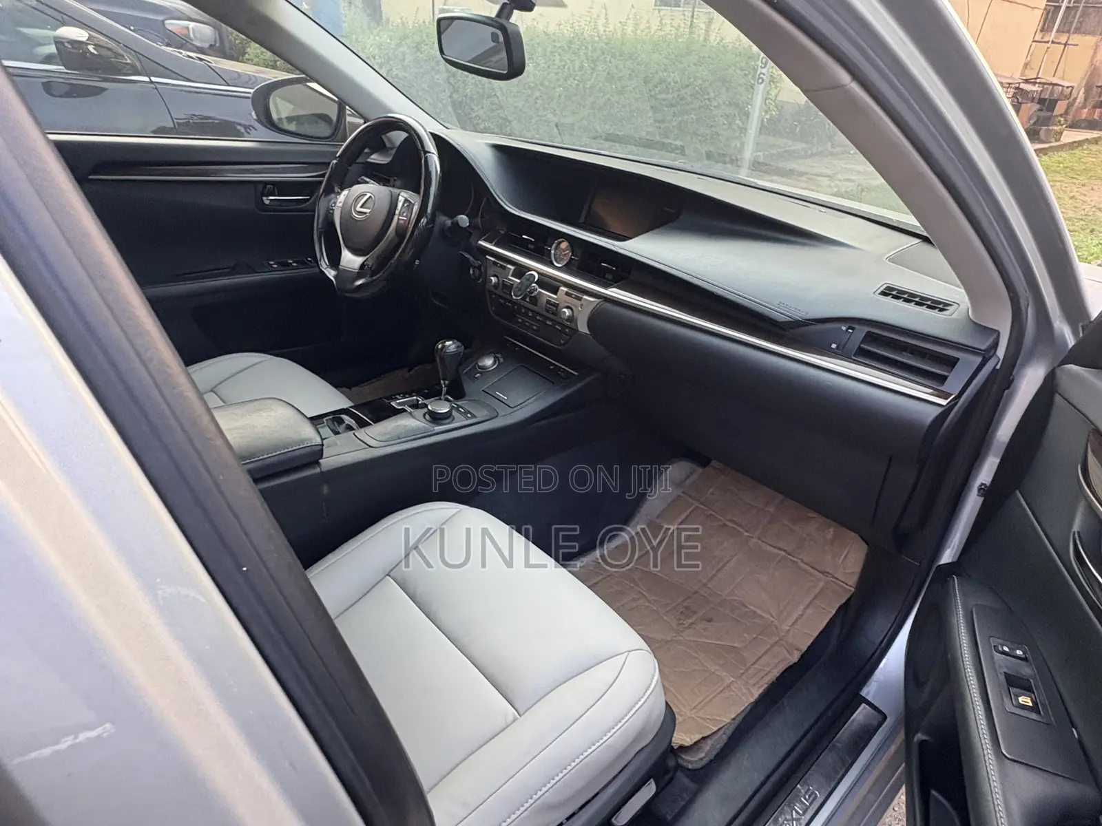 Lexus ES 350 FWD 2015 Silver