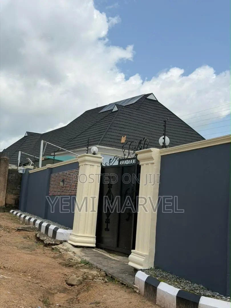 5bdrm Block of Flats in Jankata, Kuola, for sale