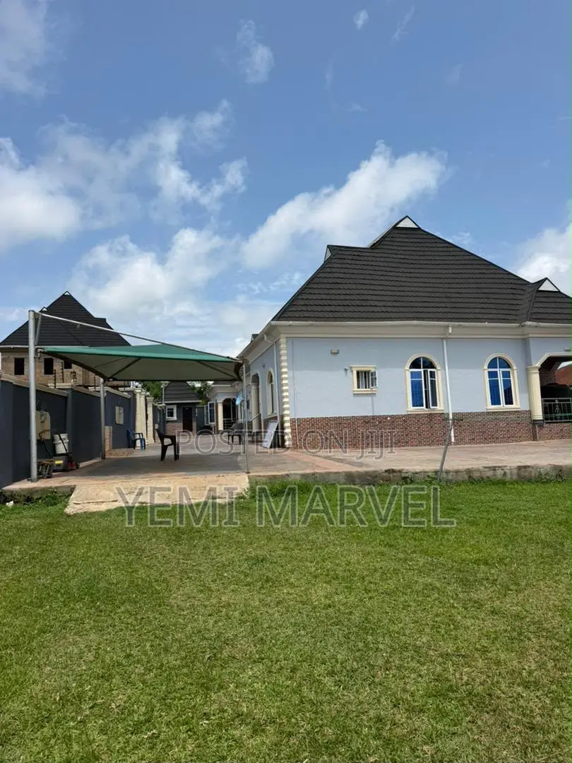 5bdrm Block of Flats in Jankata, Kuola, for sale