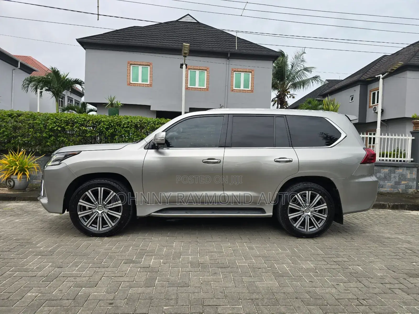 Lexus LX 2017 Gray