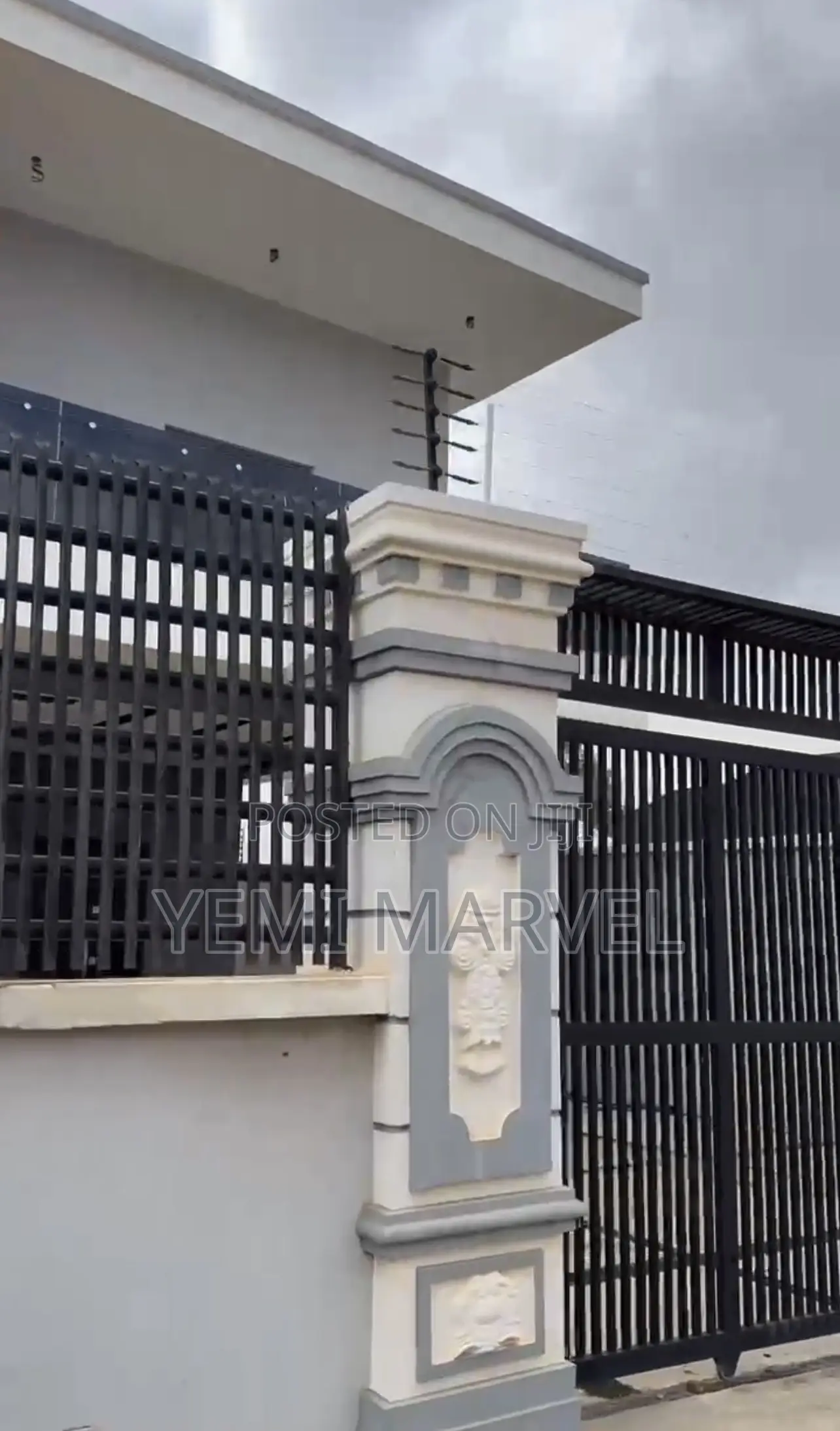 5bdrm Duplex in Ajila Road 5, Elebu, for sale