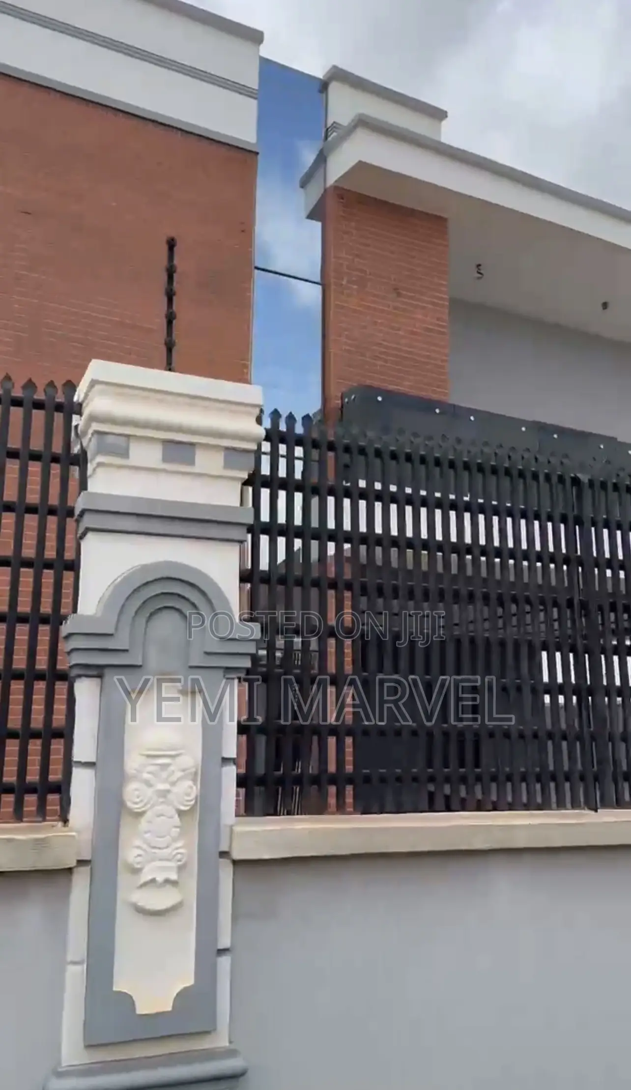 5bdrm Duplex in Ajila Road 5, Elebu, for sale
