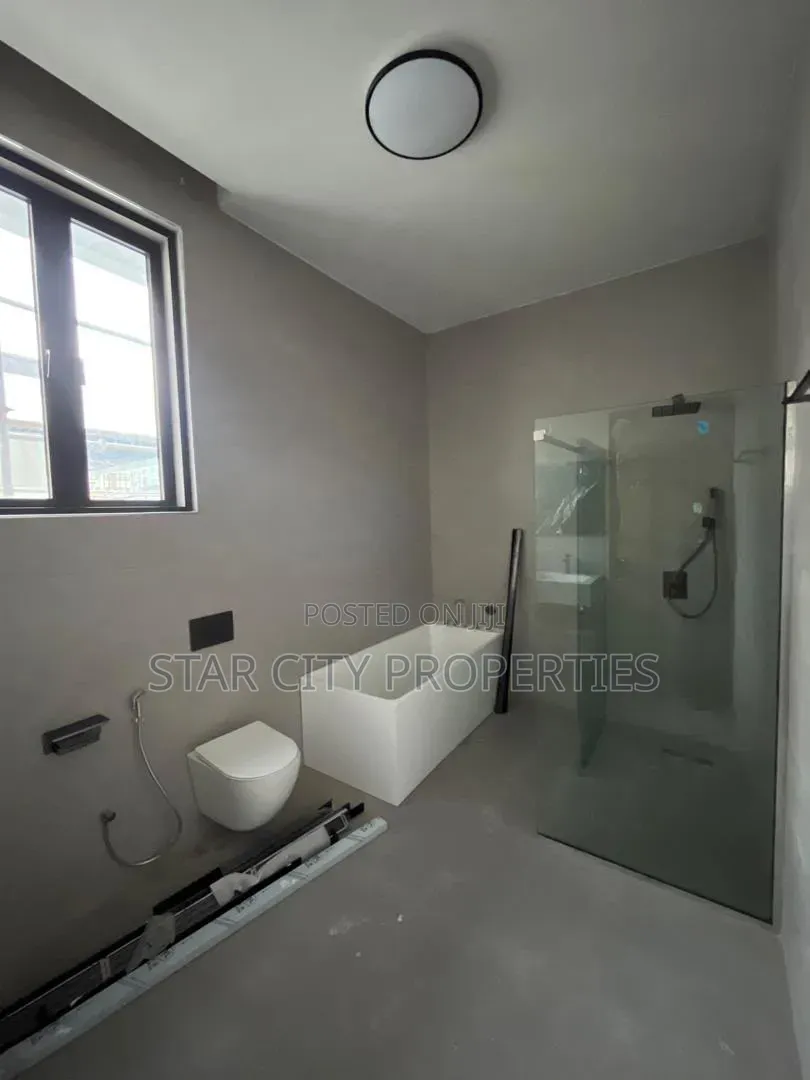 6bdrm House in Banana Island Ikoyi for sale