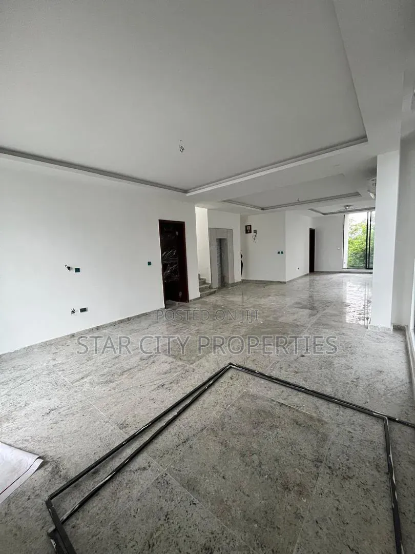 6bdrm House in Banana Island Ikoyi for sale