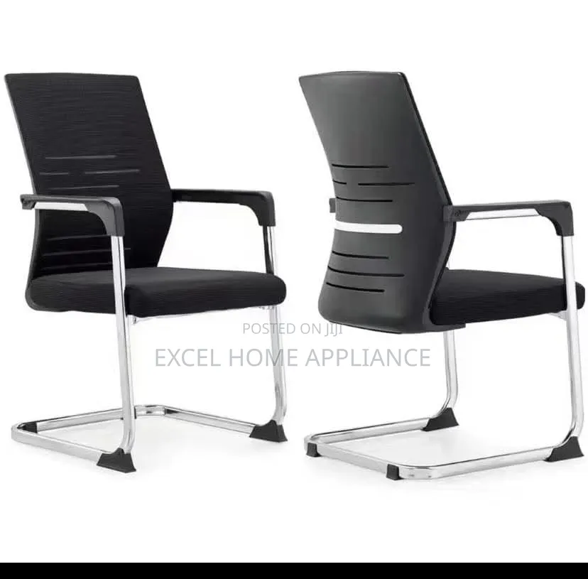 Modern Executive Visitor Chair – Comfort Meets Professional Elegance