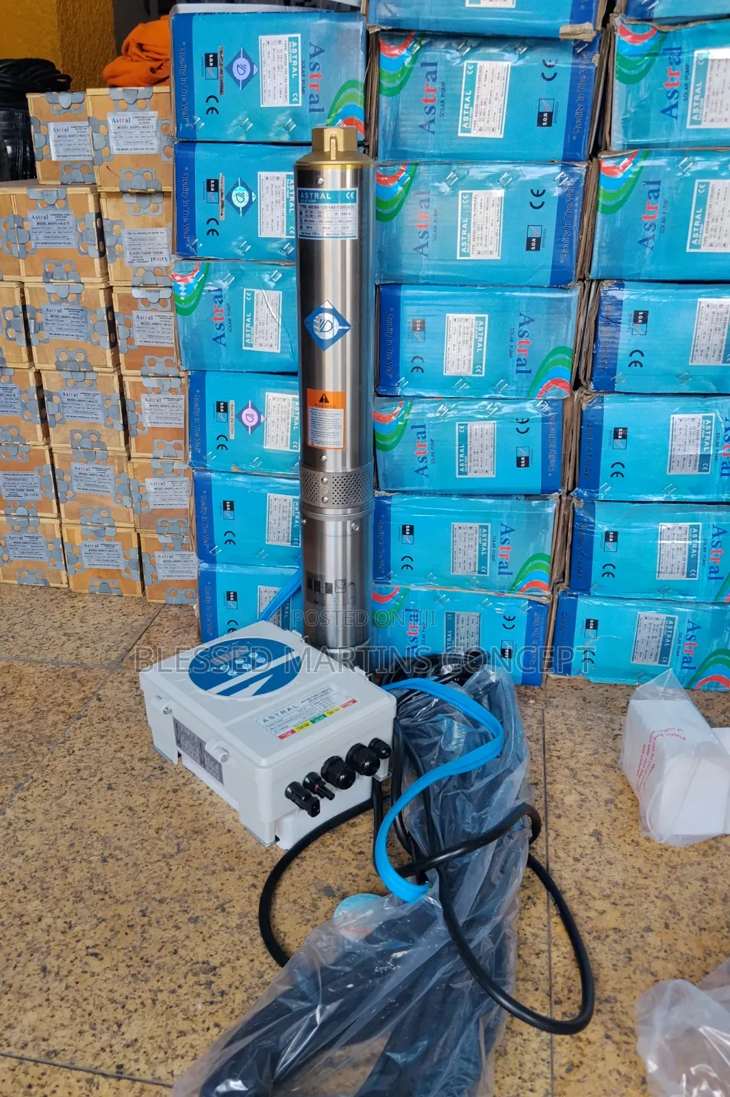 2hp AC/Dc Submersible Pump.150 Meters.Brand: Astral.100% Copper