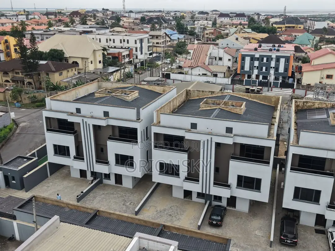 4bdrm Duplex in Ogudu GRA for sale