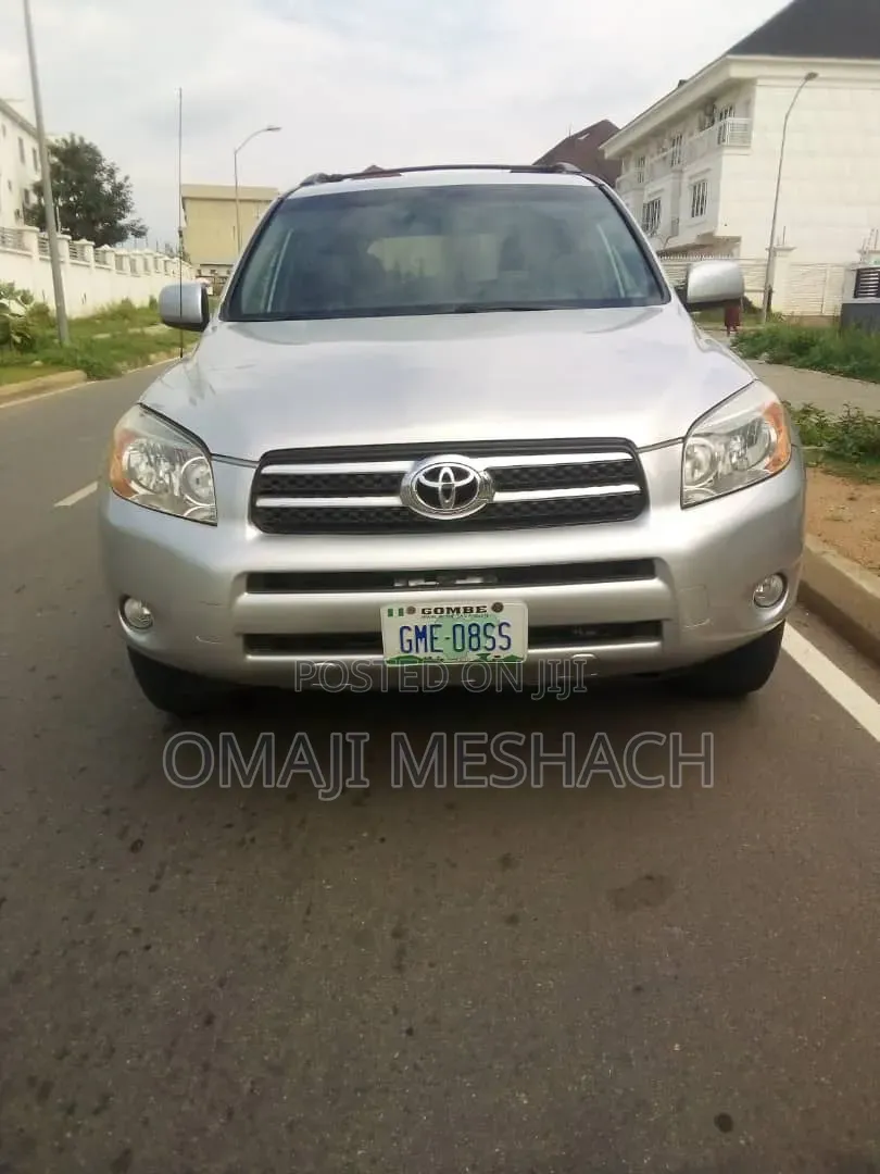 Toyota RAV4 2008 Gold